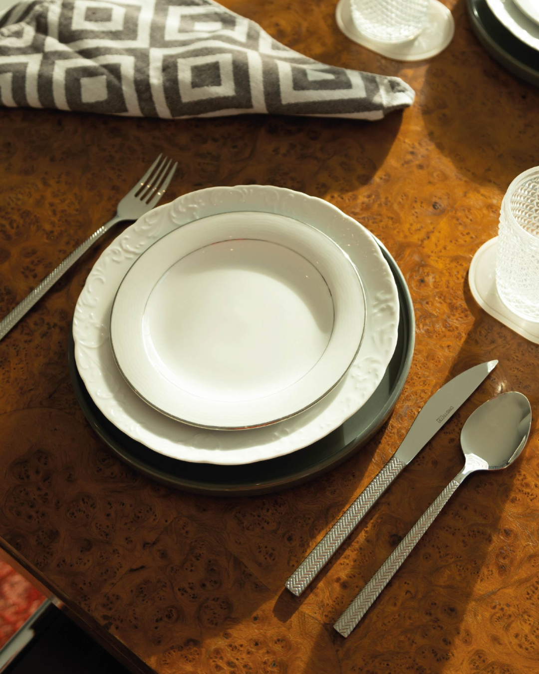 Faqueiro de Madeira Dakar (48 Peças)